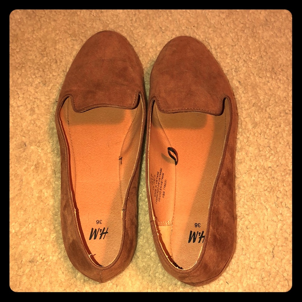 Feaux suede H&M flats, size 36 (US 6)
